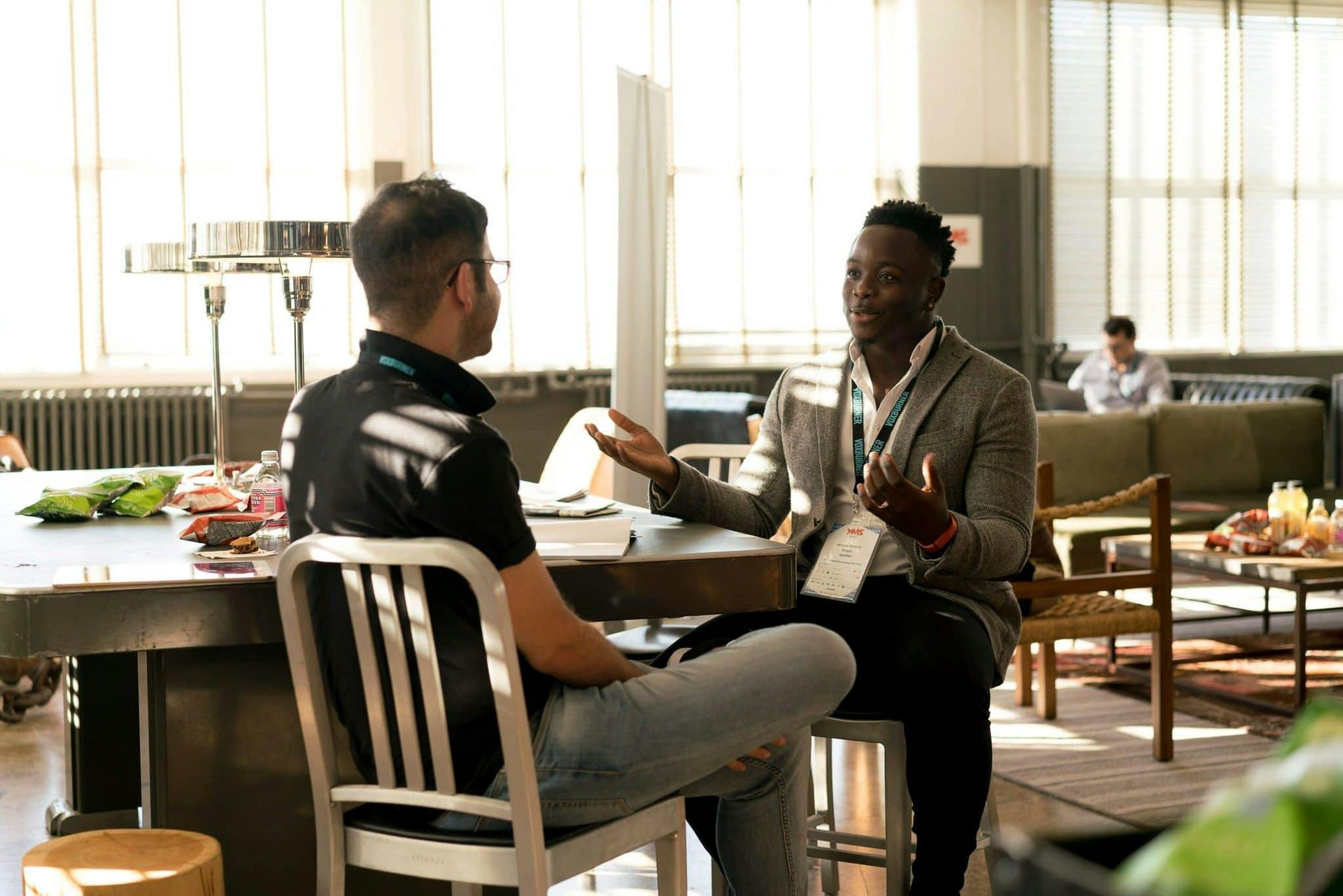 discussione tra lavoratori